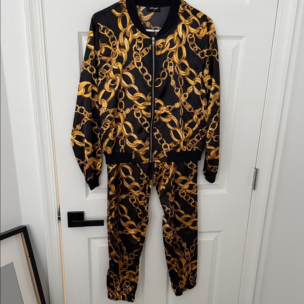 Wet Seal Black and Gold Chain Print Jacket and Pants Track Suit sz M